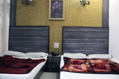Hotel Parkash Deluxe, New Delhi 2